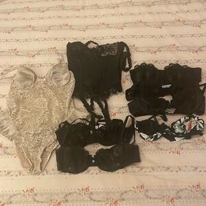 Bundle of 34B underwire bras and intimate apparel.